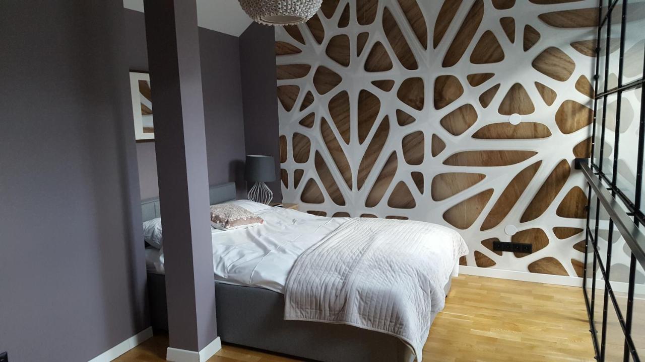 Apartament Dwupoziomowy Z Klimatyzacja Apartment Krynica Zdroj Luaran gambar